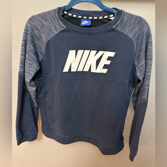 NIKE | Youth XL Navy Crewneck Sweater - Picture 3 of 6